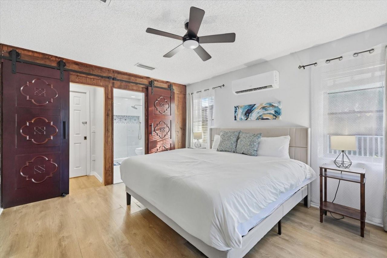 926 Plum Tree Lane, Sarasota, FL 34243 Photo