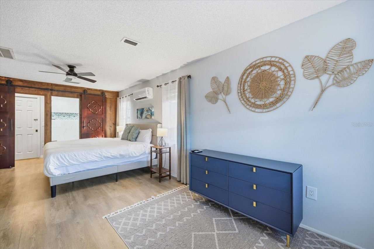 926 Plum Tree Lane, Sarasota, FL 34243 Photo
