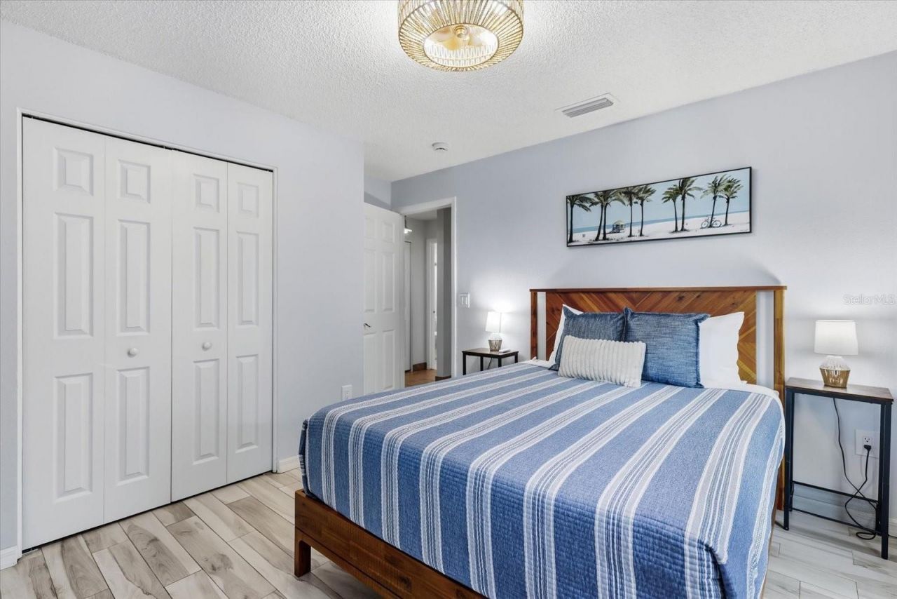 926 Plum Tree Lane, Sarasota, FL 34243 Photo