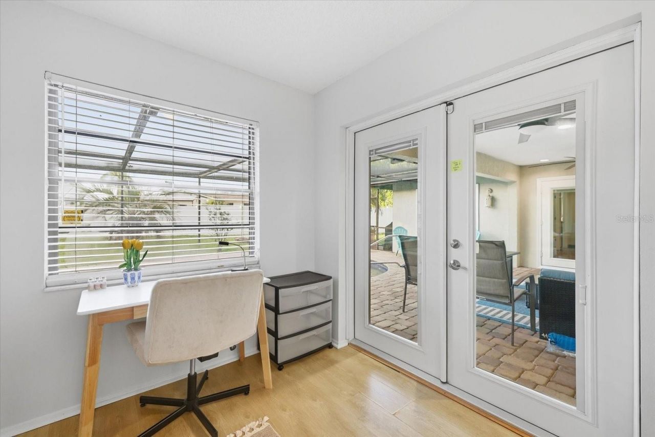 926 Plum Tree Lane, Sarasota, FL 34243 Photo