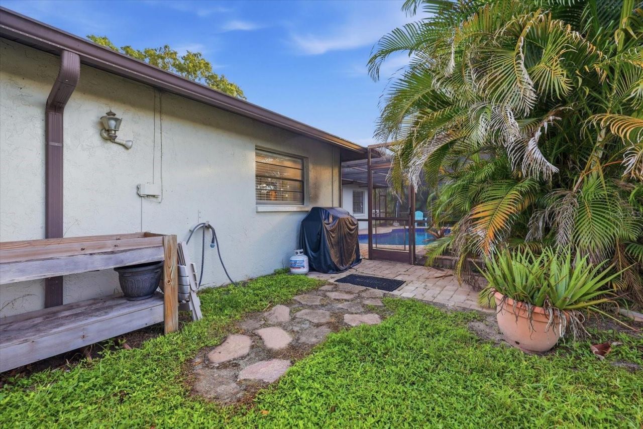 926 Plum Tree Lane, Sarasota, FL 34243 Photo