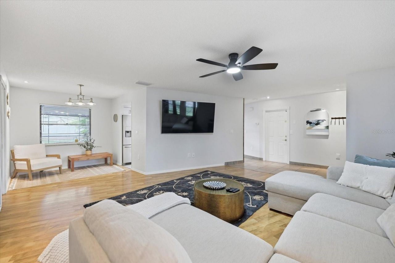 926 Plum Tree Lane, Sarasota, FL 34243 Photo