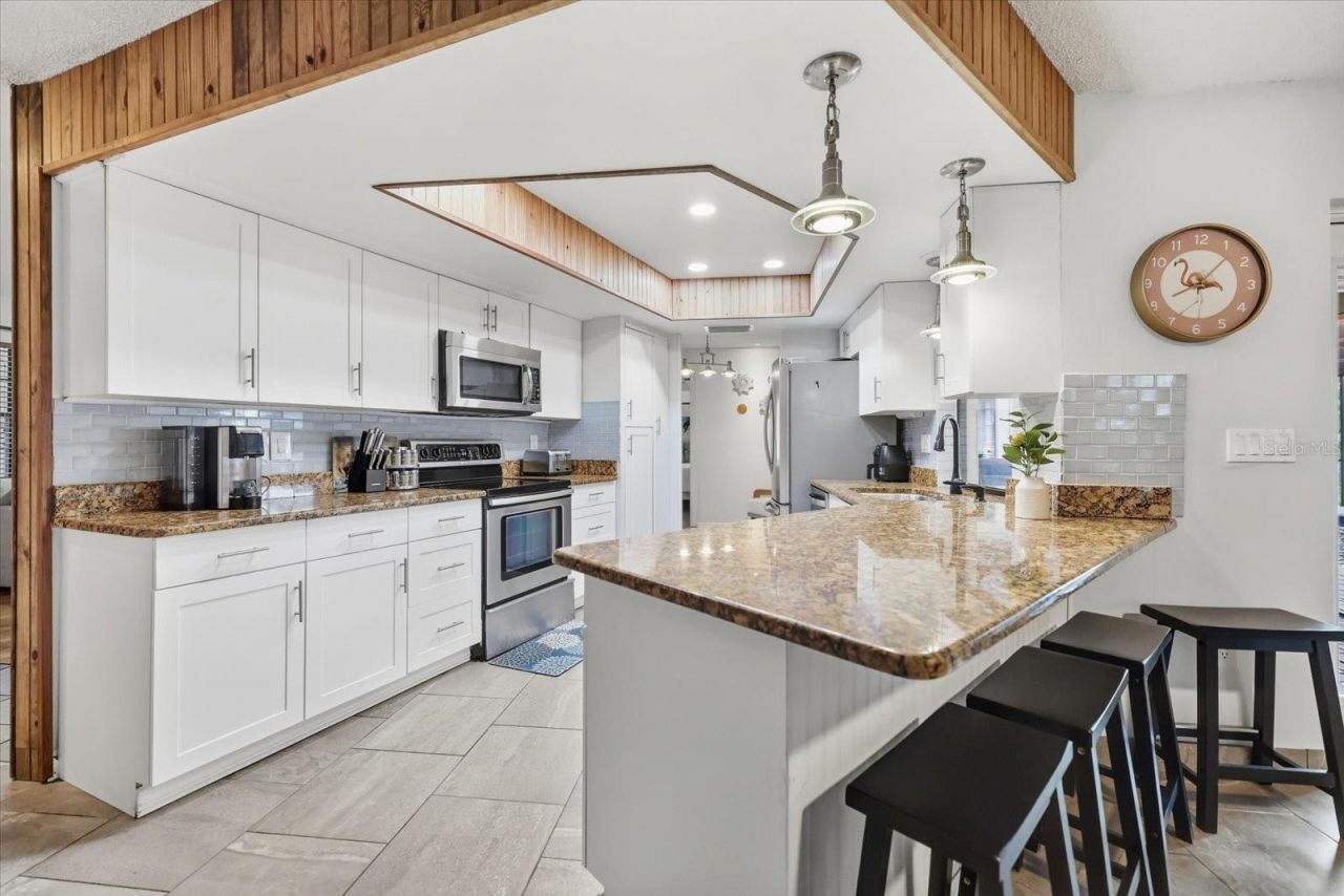 926 Plum Tree Lane, Sarasota, FL 34243 Photo