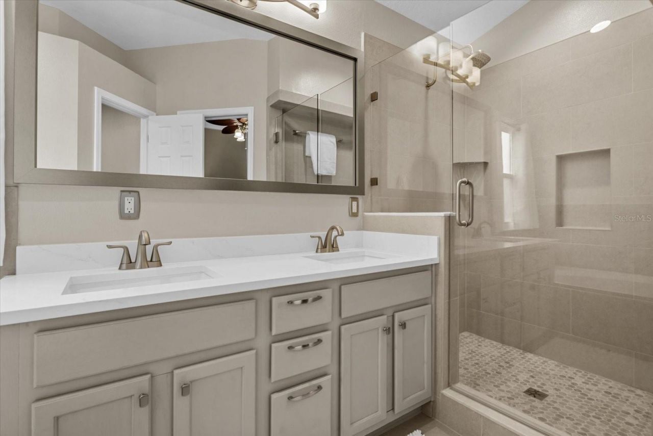 15302 Searobbin Drive , Lakewood Ranch, FL 34202 Photo