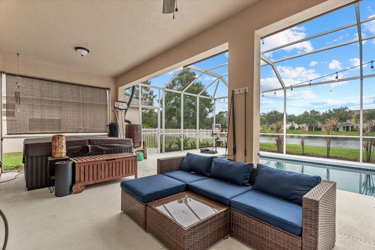15302 Searobbin Drive , Lakewood Ranch, FL 34202 Photo
