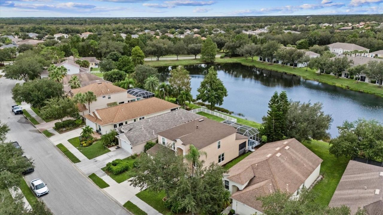 15302 Searobbin Drive , Lakewood Ranch, FL 34202 Photo