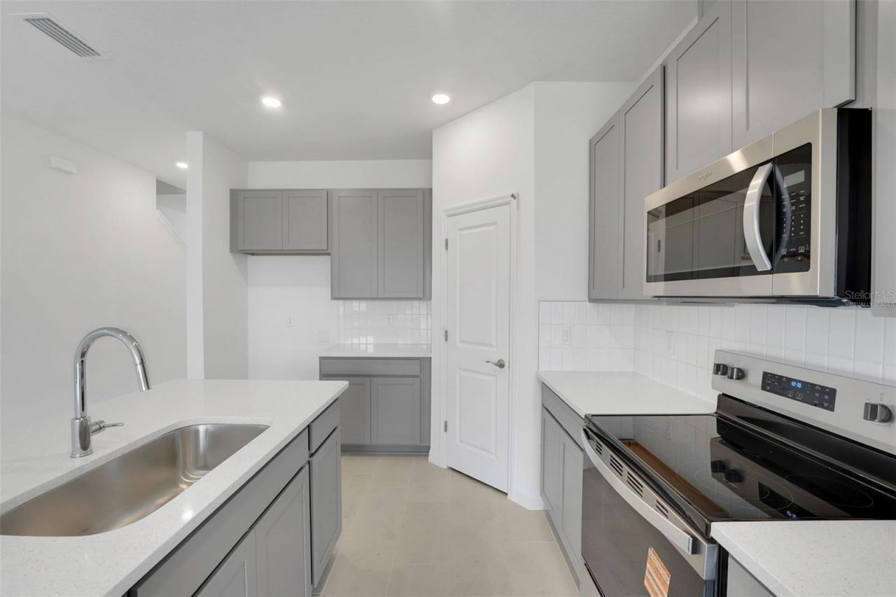 31803 Kestrel Calling Drive , San Antonio, FL 33576 Photo