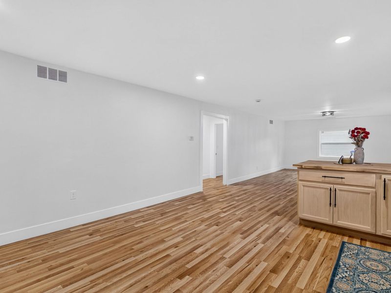 8869 Walnut Street, Lakeview, OH 43331 Photo 12
