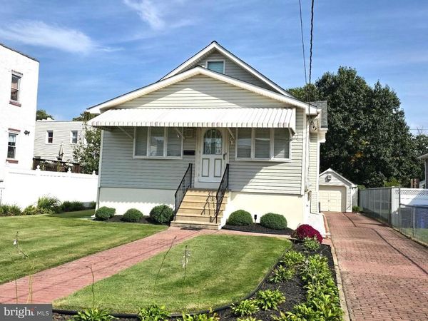 115 N FORKLANDING ROAD, MAPLE SHADE, NJ 08052