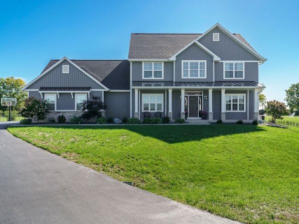 3185 S Jackdaws Drive, Beloit, WI 53511