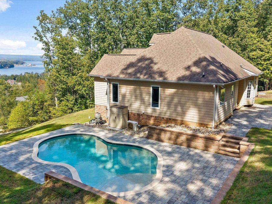 Property Image 95
