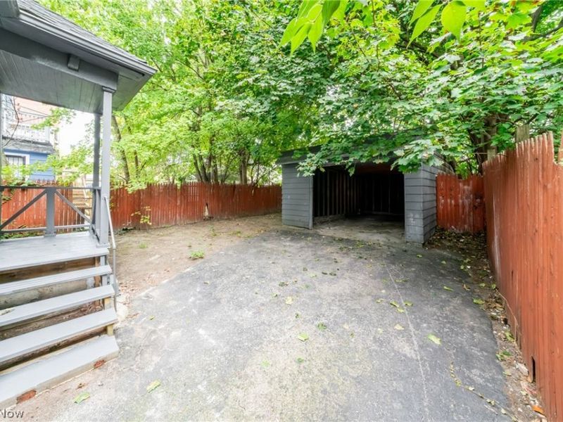 1217 E 113th Street, Cleveland, OH 44108 Photo 26
