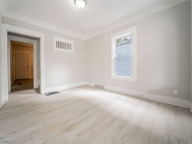 1217 E 113th Street, Cleveland, OH 44108 Photo 5