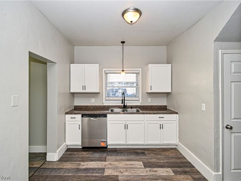 1425 34th Street NW, Canton, OH 44709 Photo 6