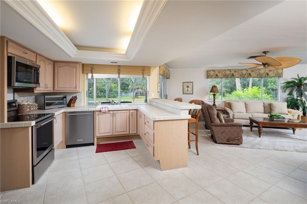 458 Ridge Dr , Naples, FL 34108 Photo