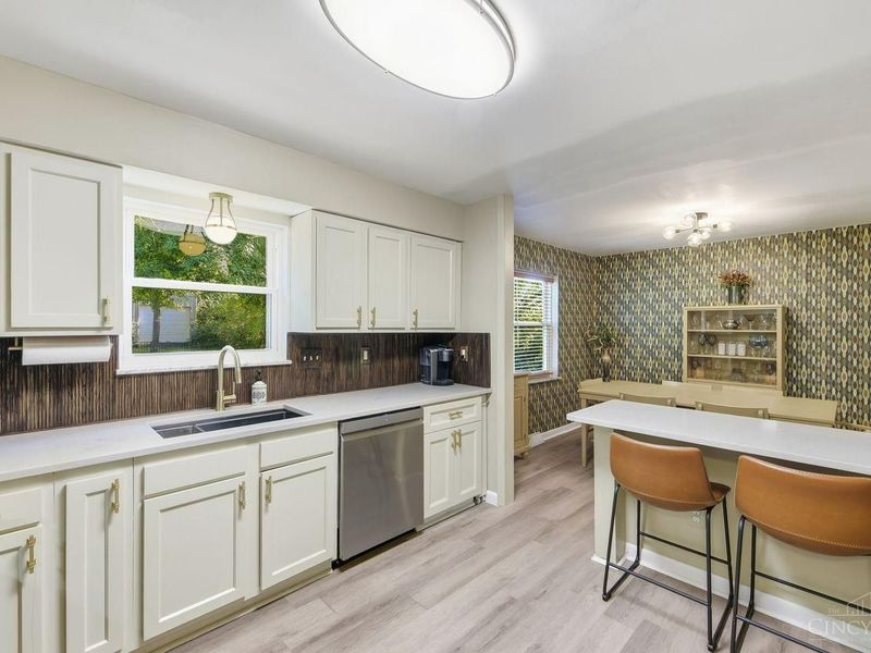 4030 Cottingham Drive, Cincinnati, OH 45241 Photo 18