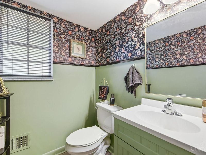 4030 Cottingham Drive, Cincinnati, OH 45241 Photo 20