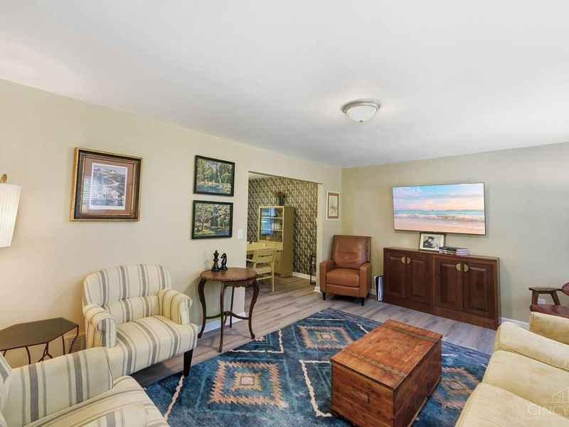 4030 Cottingham Drive, Cincinnati, OH 45241 Photo 7