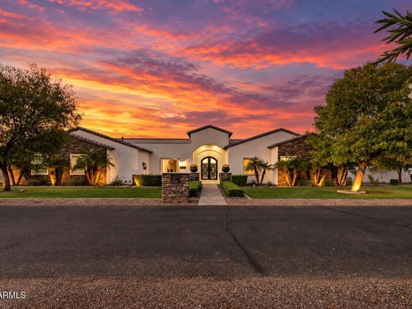 12228 E WOOD Drive, Chandler, AZ 85249