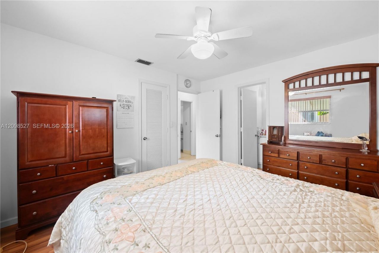 4517 NW 47th Ter , Tamarac, FL 33319 Photo
