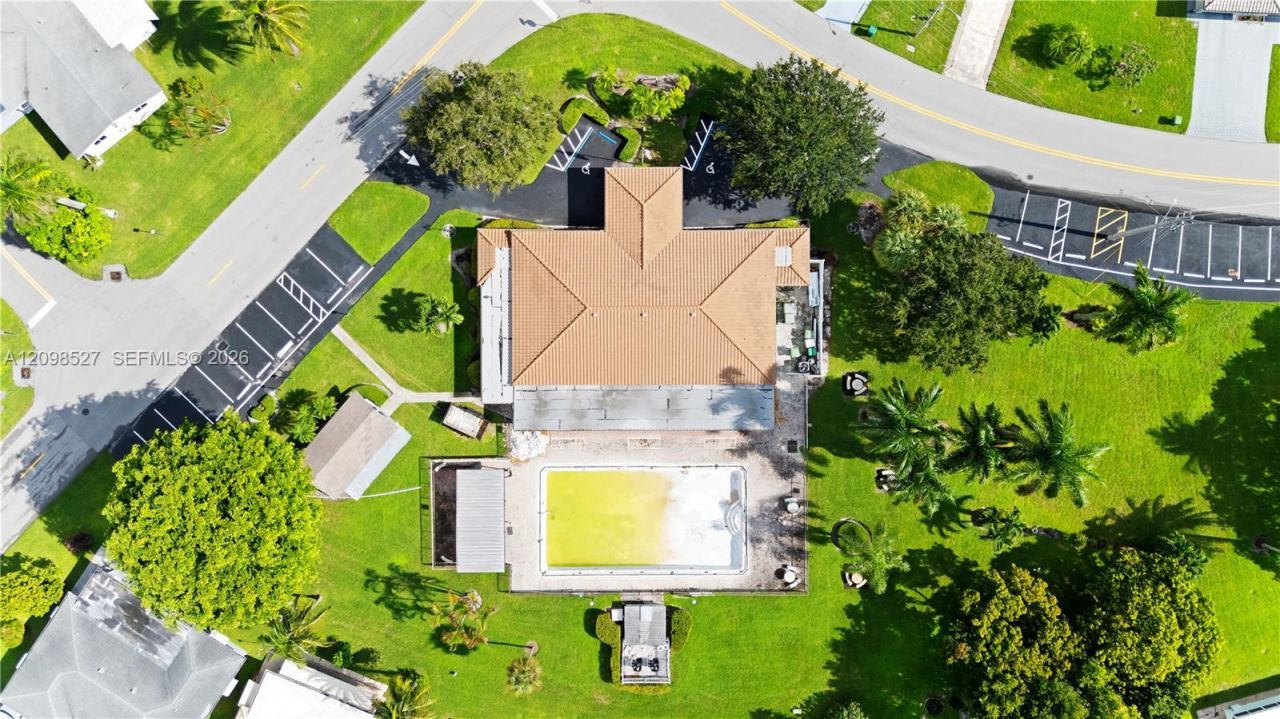 4517 NW 47th Ter , Tamarac, FL 33319 Photo