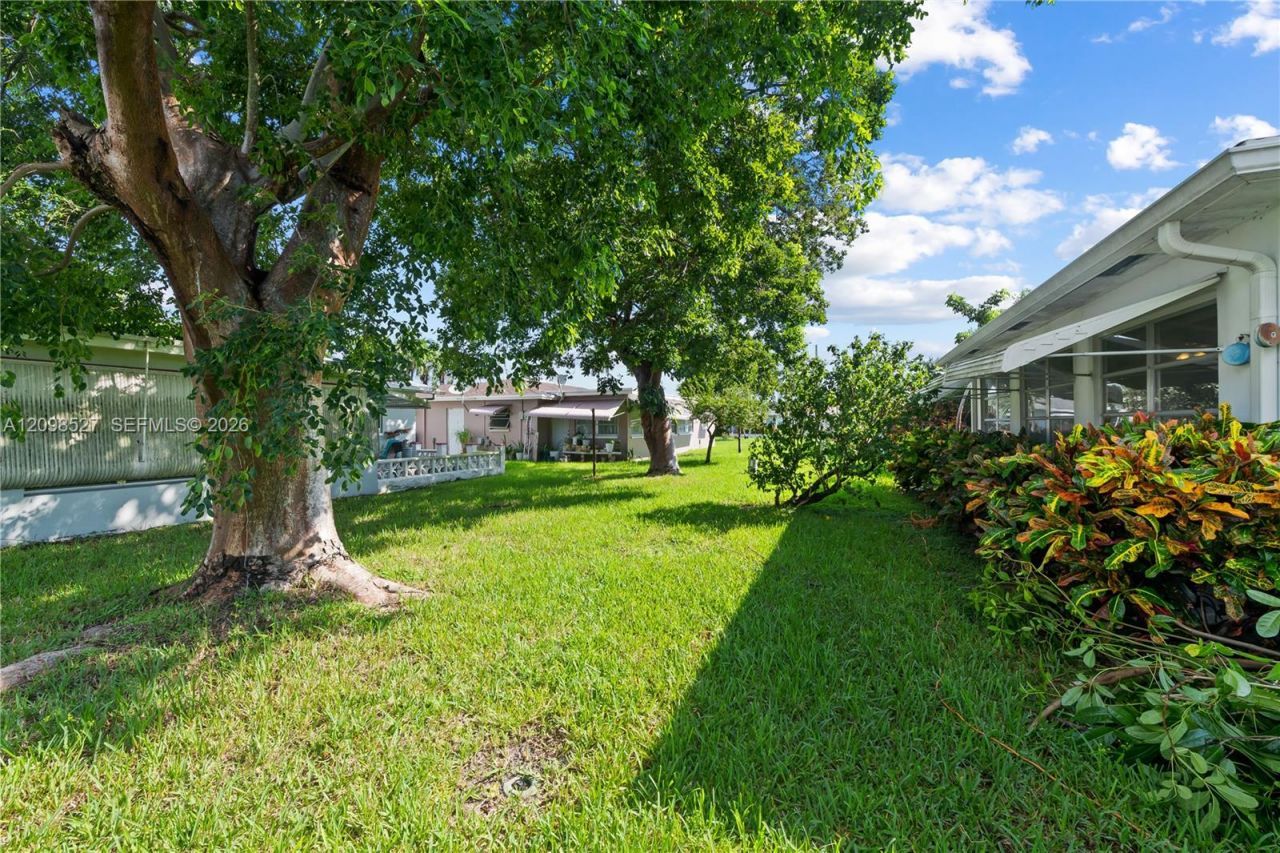 4517 NW 47th Ter , Tamarac, FL 33319 Photo