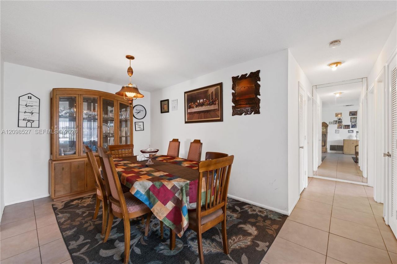 4517 NW 47th Ter , Tamarac, FL 33319 Photo