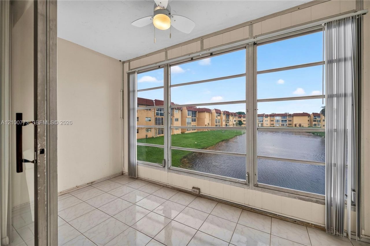 8901 Sunrise Lakes Blvd , Unit 204, Sunrise, FL 33322 Photo