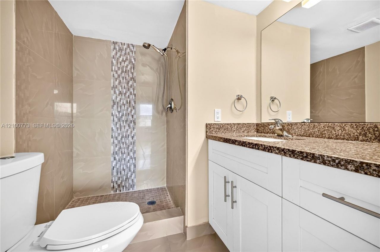 8901 Sunrise Lakes Blvd , Unit 204, Sunrise, FL 33322 Photo
