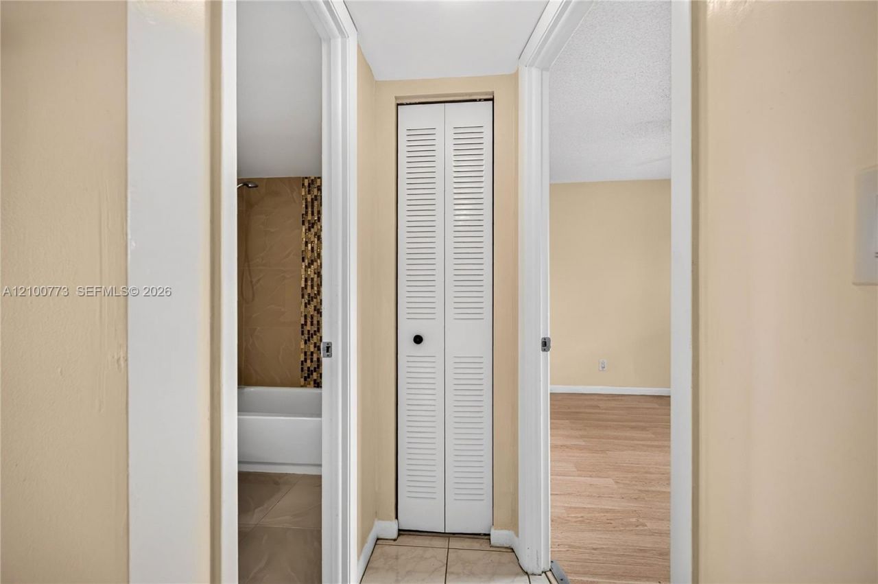 8901 Sunrise Lakes Blvd , Unit 204, Sunrise, FL 33322 Photo