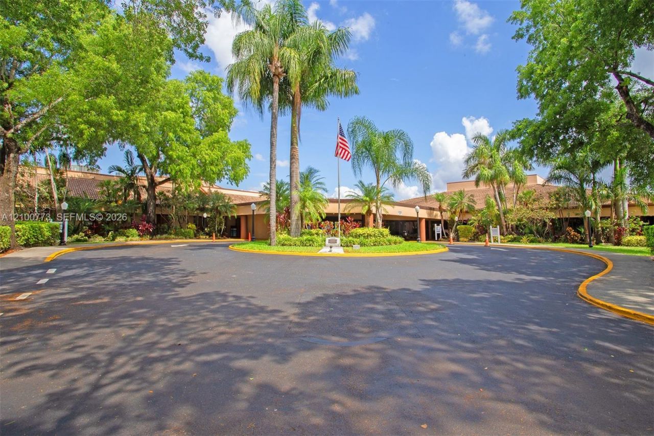 8901 Sunrise Lakes Blvd , Unit 204, Sunrise, FL 33322 Photo