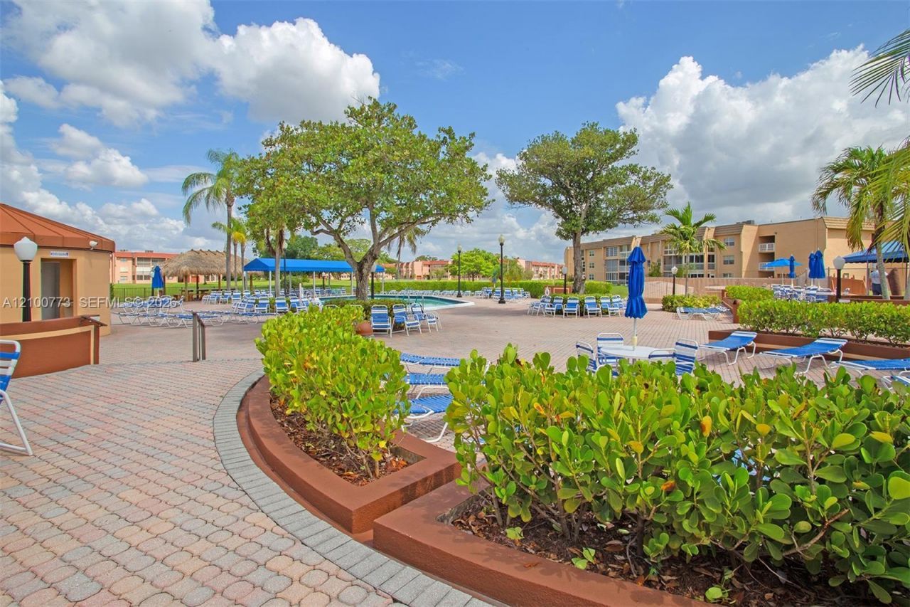 8901 Sunrise Lakes Blvd , Unit 204, Sunrise, FL 33322 Photo