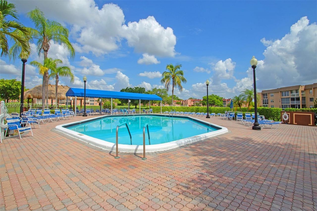 8901 Sunrise Lakes Blvd , Unit 204, Sunrise, FL 33322 Photo