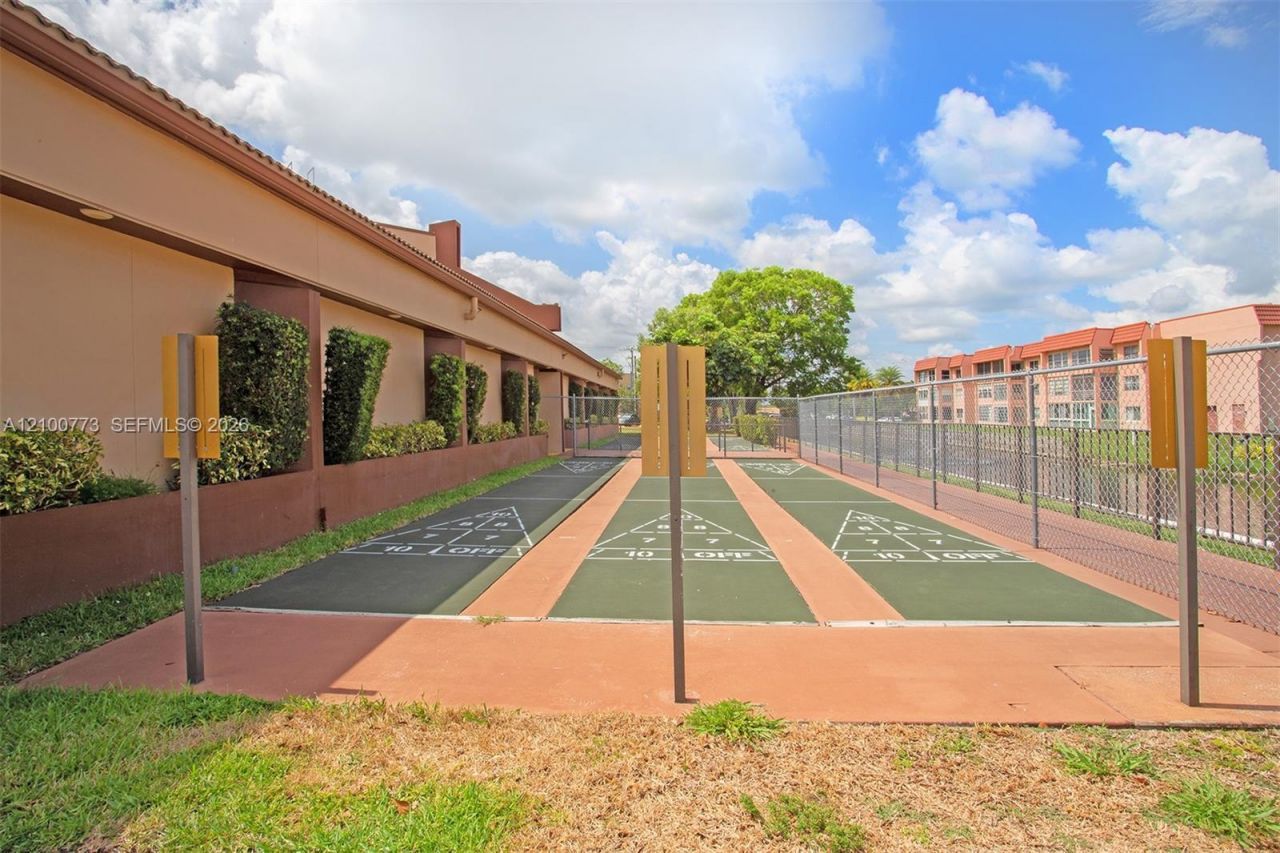 8901 Sunrise Lakes Blvd , Unit 204, Sunrise, FL 33322 Photo