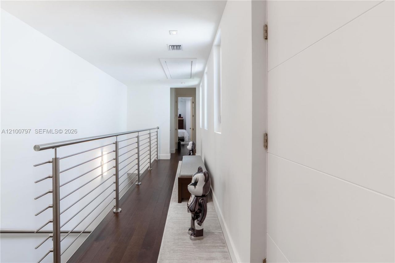 645 Santander Ave , Unit 2, Coral Gables, FL 33134 Photo