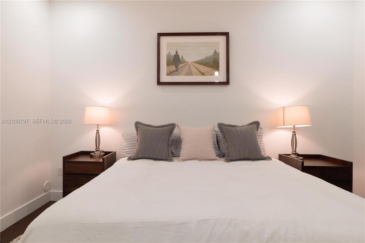 645 Santander Ave , Unit 2, Coral Gables, FL 33134 Photo