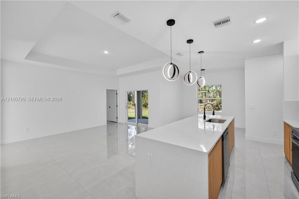 392 S Charwood Ave , Lehigh Acres, FL 33971 Photo