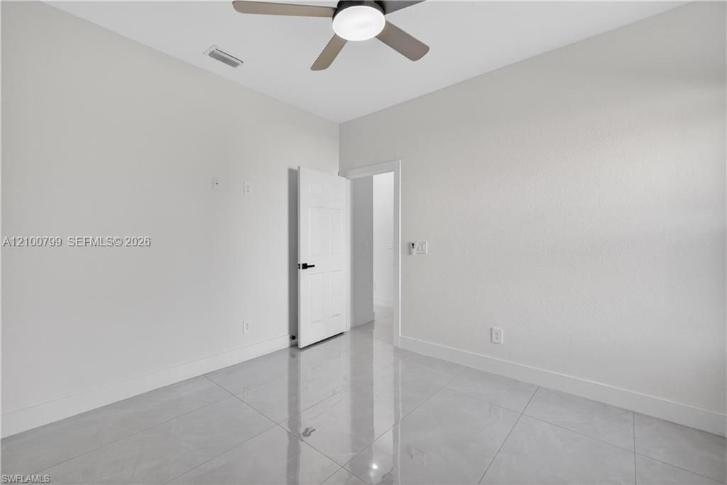 392 S Charwood Ave , Lehigh Acres, FL 33971 Photo