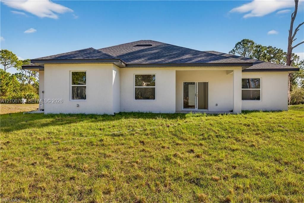 392 S Charwood Ave , Lehigh Acres, FL 33971 Photo