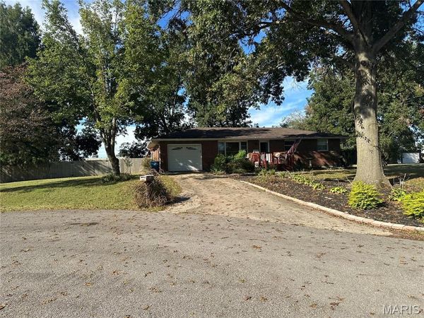 103 S Berkley Street, Scott City, MO 63780