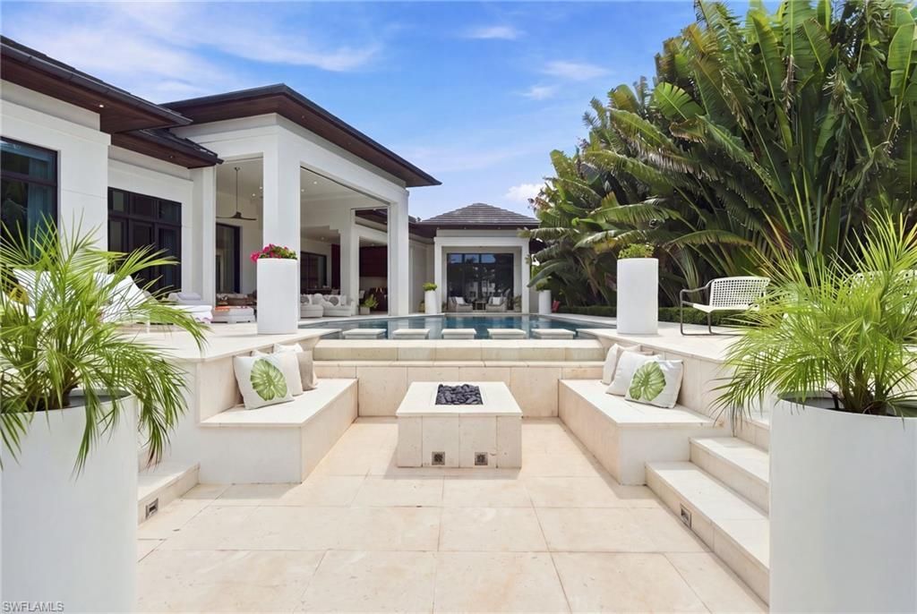 1735 Hurricane Harbor Ln , Naples, FL 34102 Photo