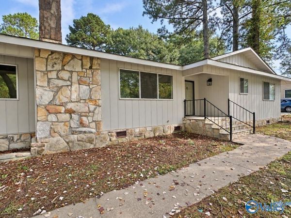 502 Eastview Avenue, Albertville, AL 35950