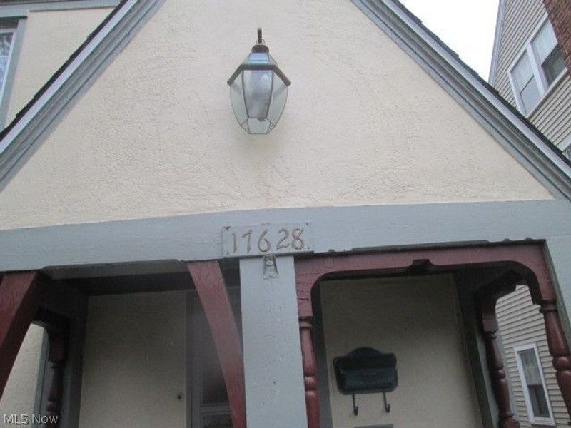 17628 Winslow Road , Unit DOWN, Shaker Heights, OH 44120 Photo 3