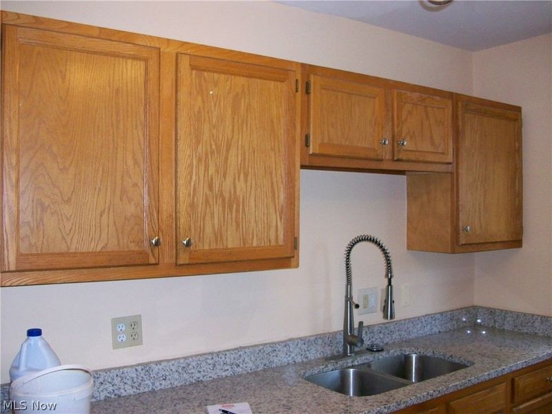 17628 Winslow Road , Unit DOWN, Shaker Heights, OH 44120 Photo 6