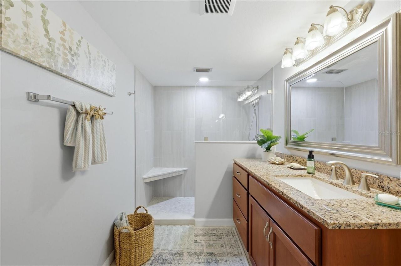 5400 34th Street W, Unit 2J, Bradenton, FL 34210 Photo