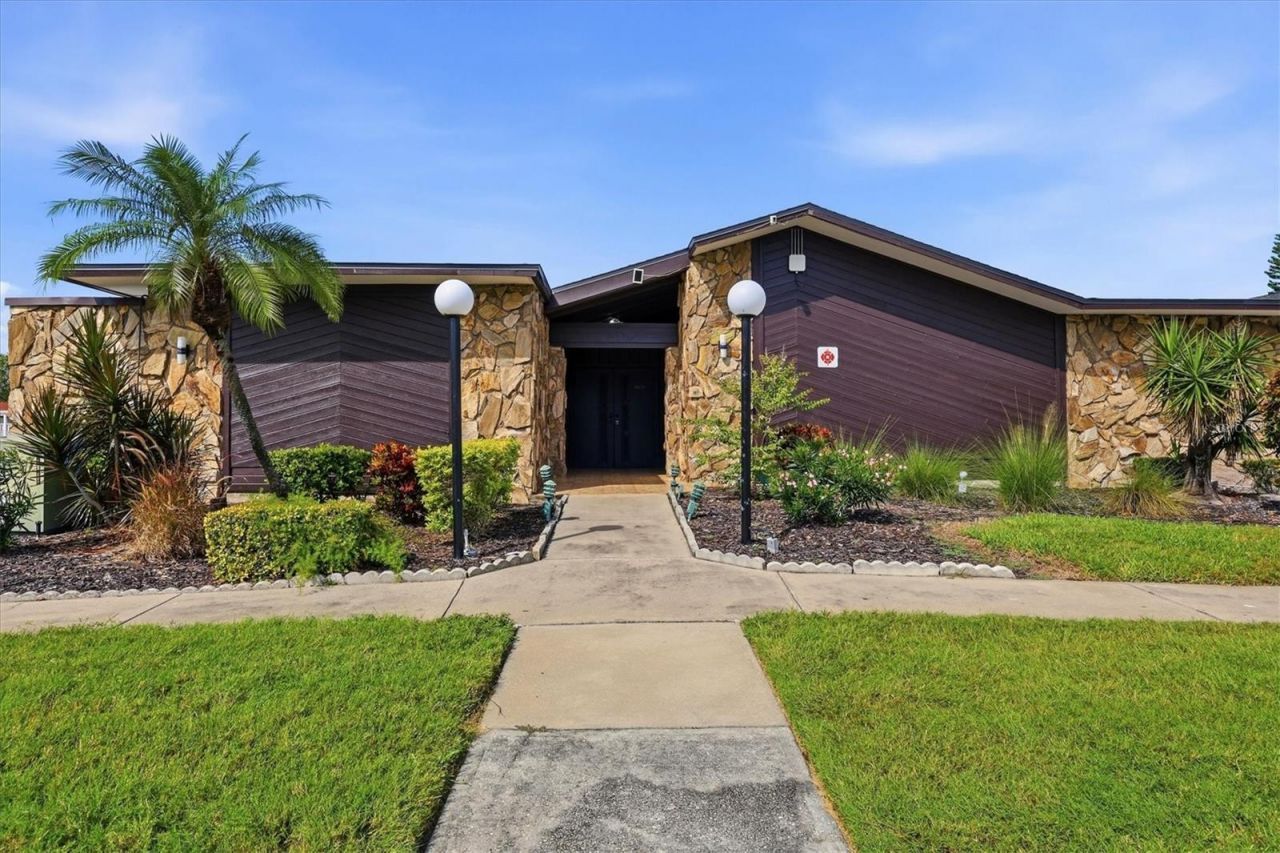 5400 34th Street W, Unit 2J, Bradenton, FL 34210 Photo