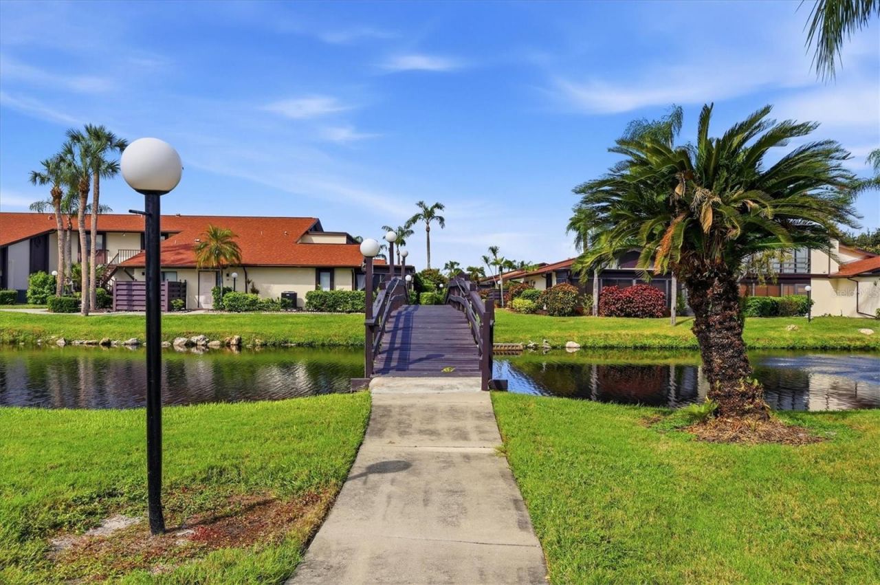 5400 34th Street W, Unit 2J, Bradenton, FL 34210 Photo