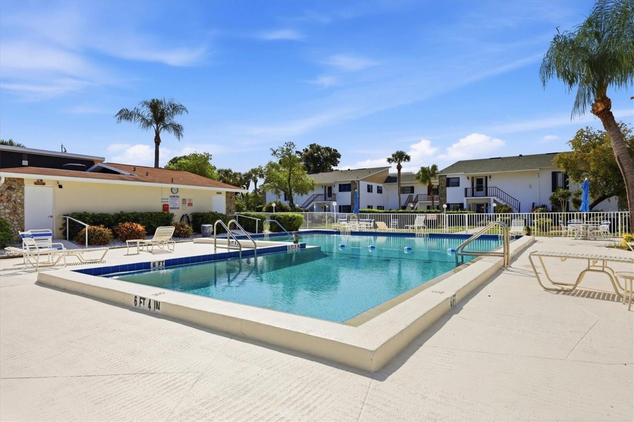 5400 34th Street W, Unit 2J, Bradenton, FL 34210 Photo