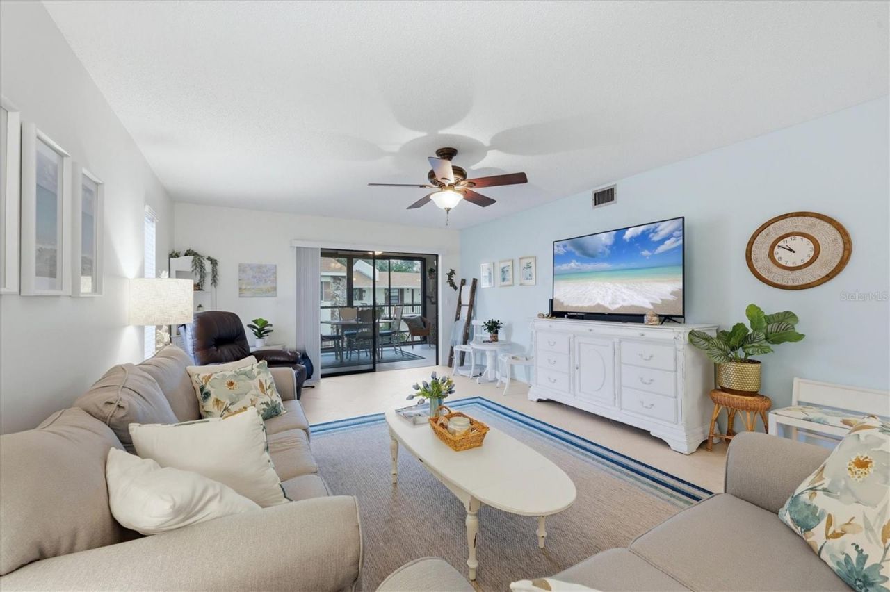 5400 34th Street W, Unit 2J, Bradenton, FL 34210 Photo