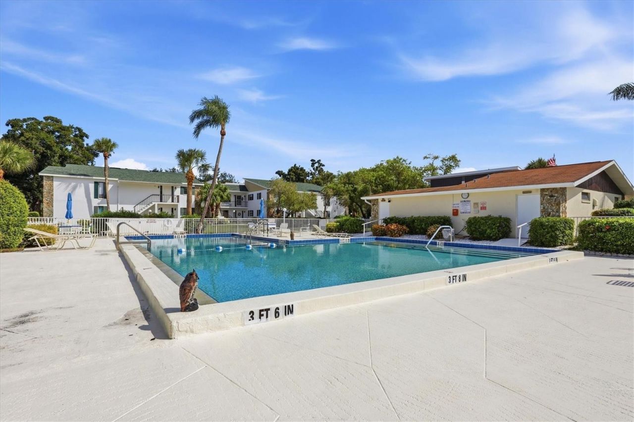 5400 34th Street W, Unit 2J, Bradenton, FL 34210 Photo